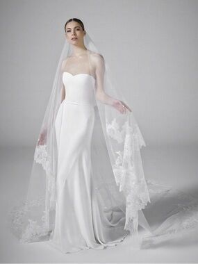 Pronovias V-LA52 Off White Wedding Veil